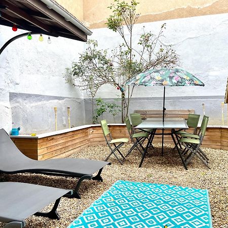 Le Petit Jardinet De Tarare Apartment Exterior photo